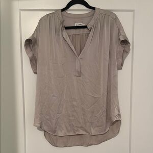 R label silk style blouse top relaxed fit light silvery purple grey color
